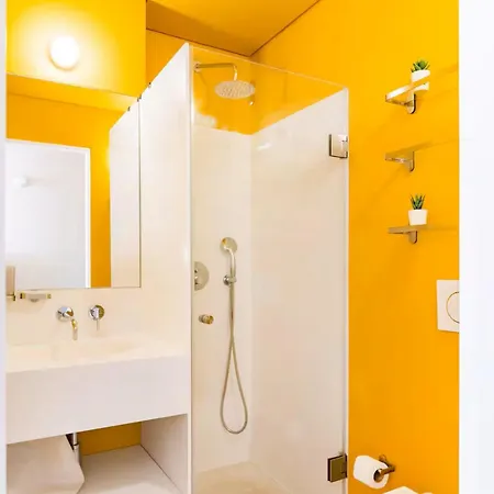Loft Vermelho Acolhedor Na Graca -autentica Joia De Daire Lisboa